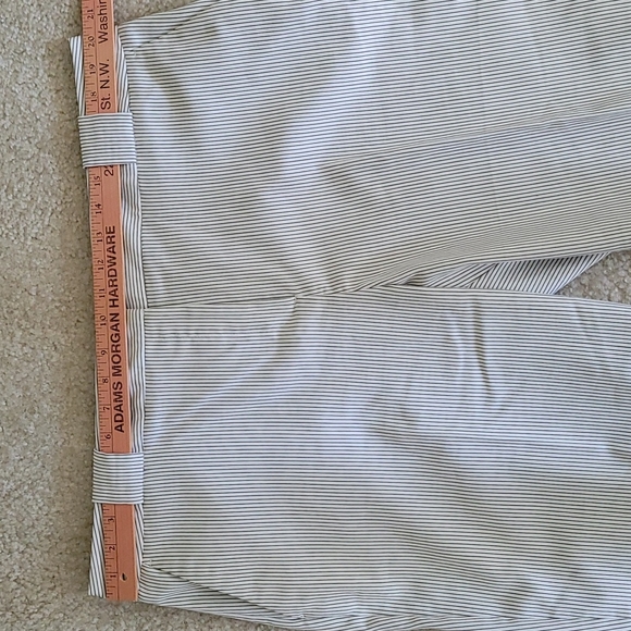 Brown/ White PinStripe Bermuda Shorts. Relaxed fit. Size 18. - Picture 5 of 7